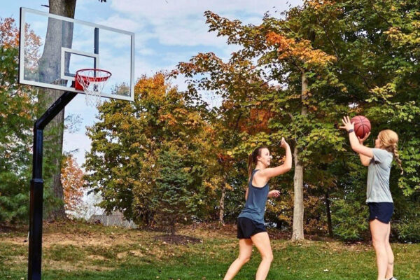 The Benefits of a Residential Basketball Court